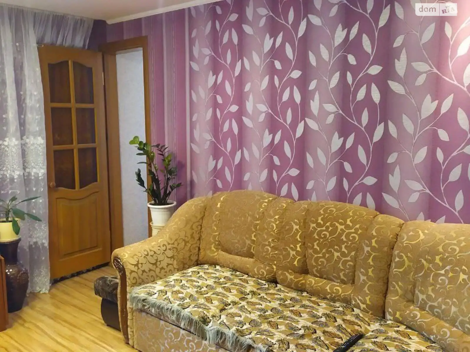 Продается 2-комнатная квартира 51.5 кв. м в Черноморске, ул. Виталия Шума