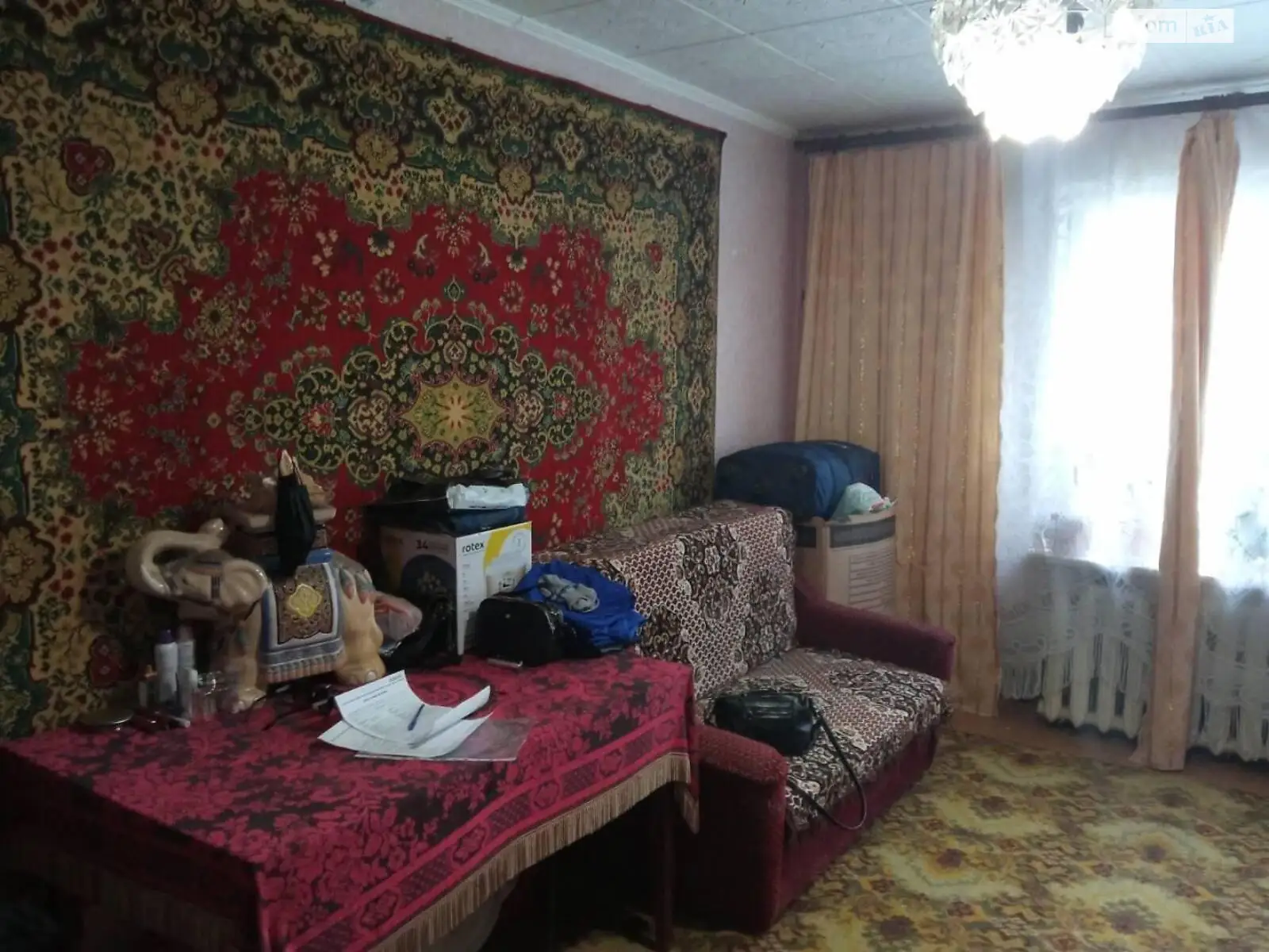 Продається 4-кімнатна квартира 68.5 кв. м у Чорноморську, вул. Парусна