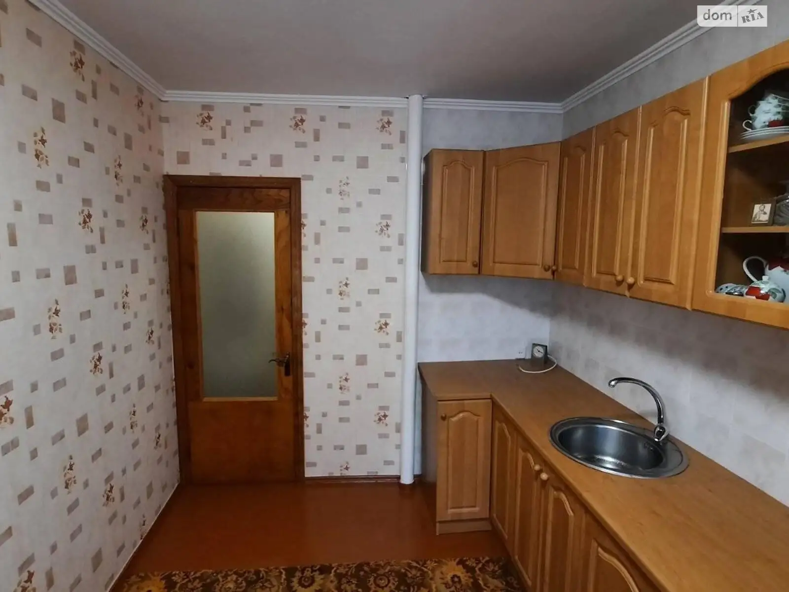 Продается 4-комнатная квартира 81.7 кв. м в Черноморске, ул. Виталия Шума