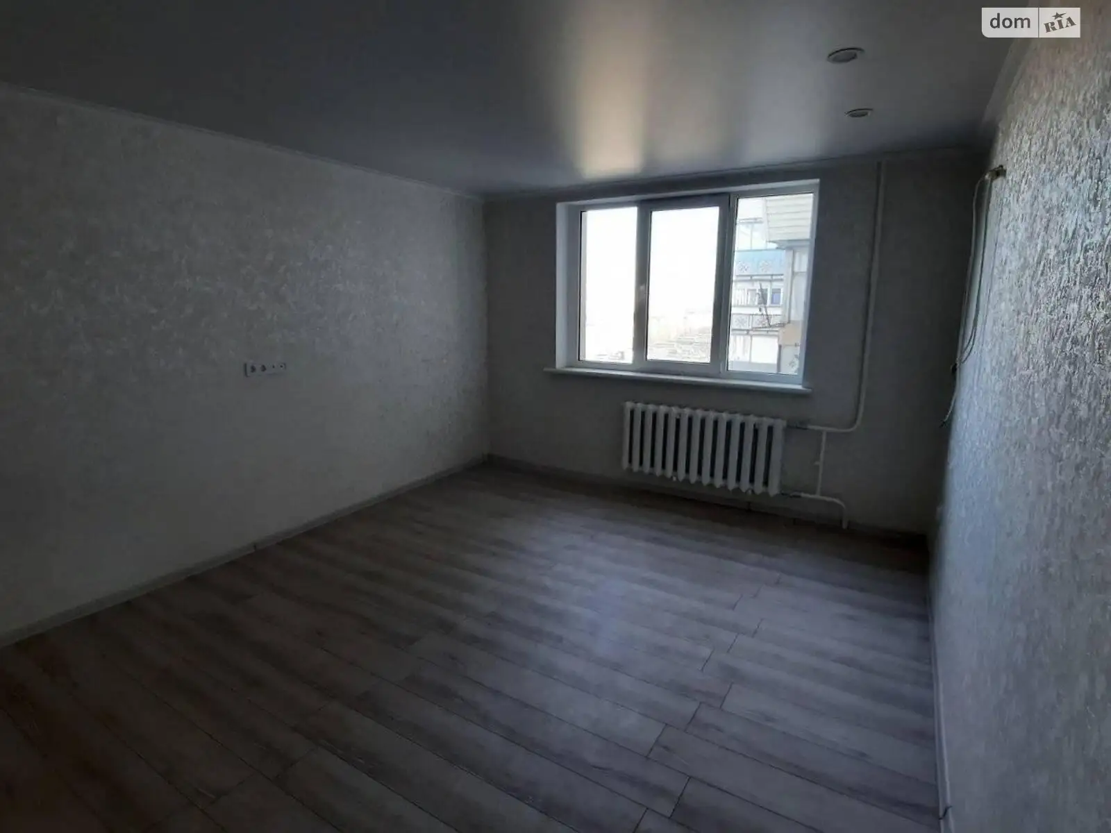 Продается 3-комнатная квартира 66.3 кв. м в Черноморске, ул. Данченко