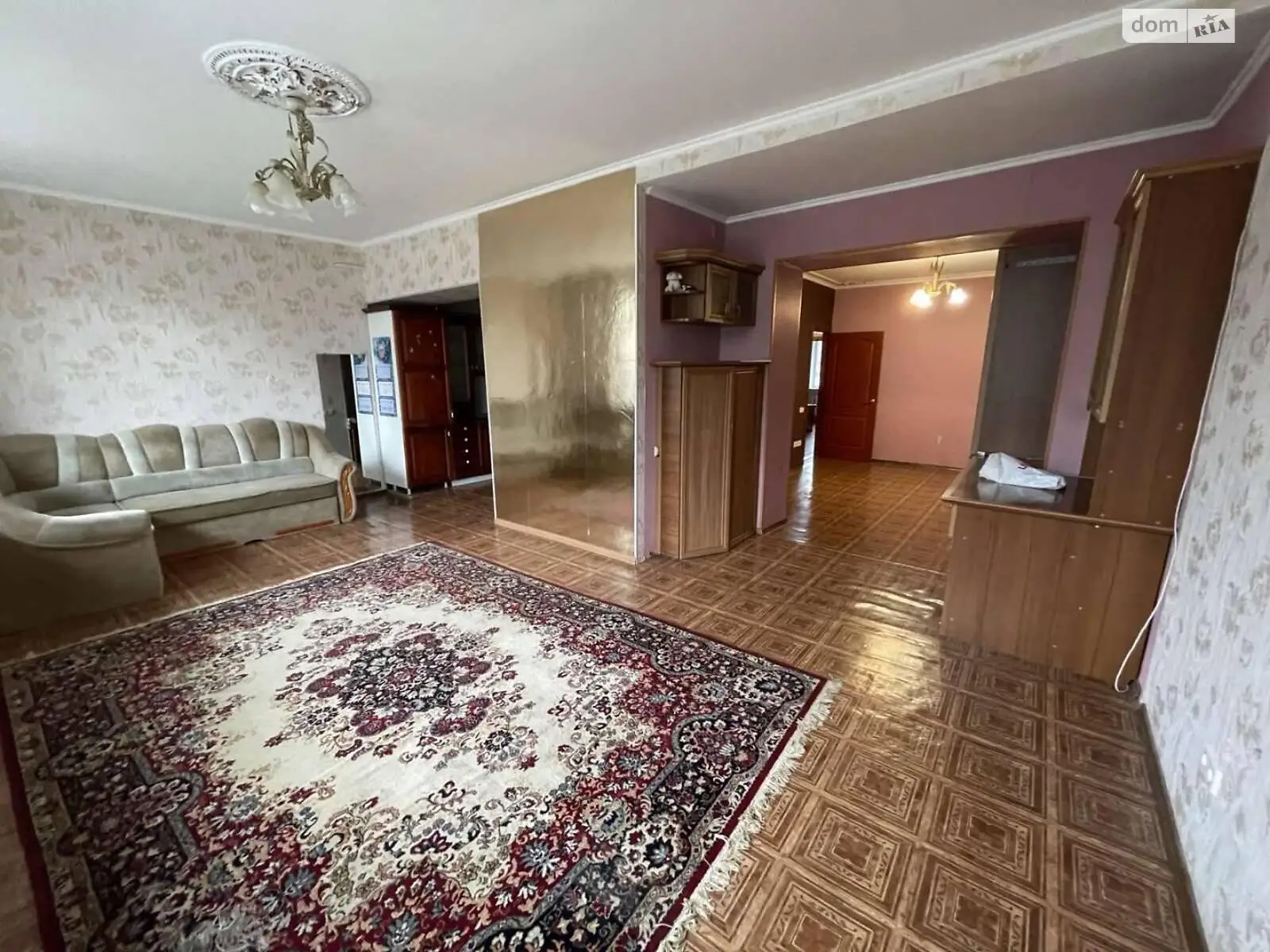 Продается 4-комнатная квартира 95.7 кв. м в Черноморске, ул. Корабельная - фото 1