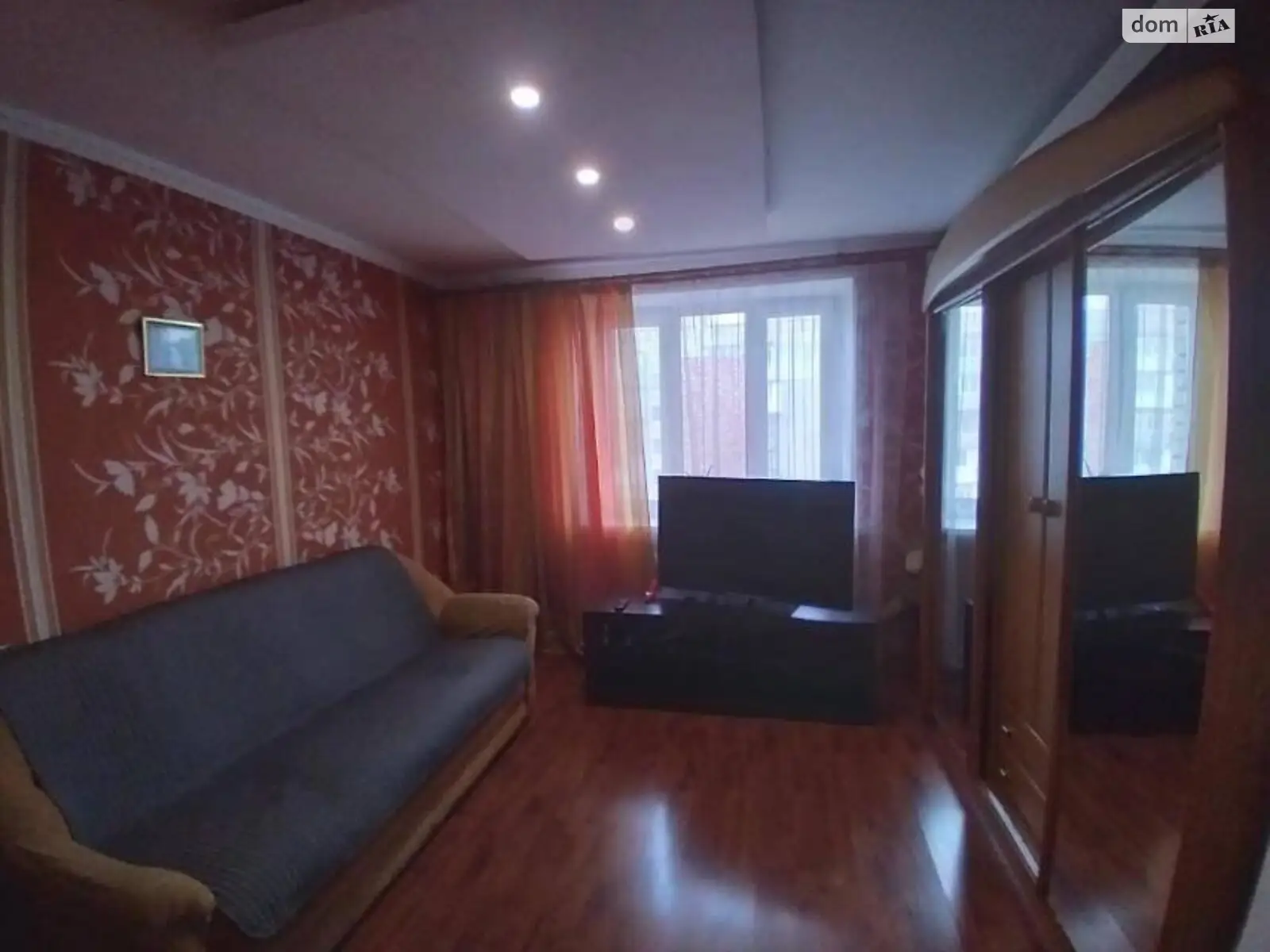 Продается комната 13 кв. м в Черноморске, цена: 16800 $ - фото 1