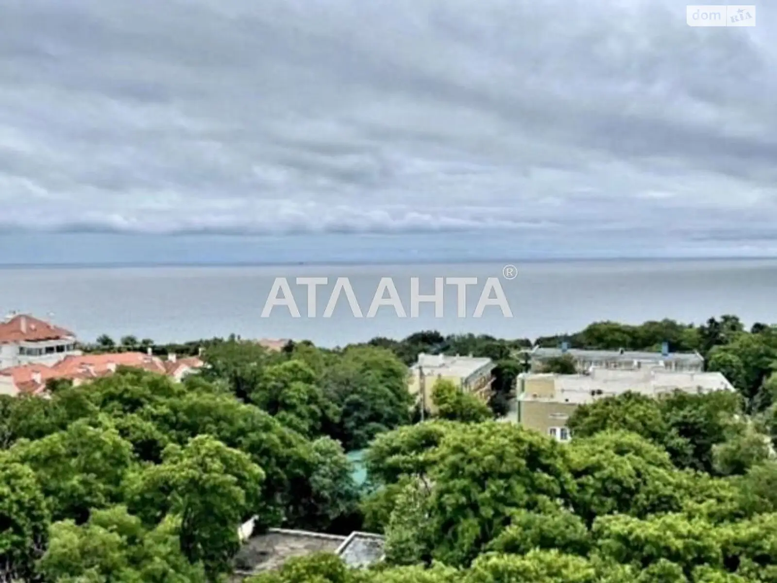 Продается 1-комнатная квартира 71 кв. м в Одессе, плато Гагаринское