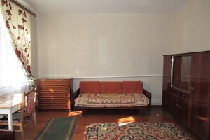 Продается 2-комнатная квартира 55 кв. м в Виннице, ул. Острожского