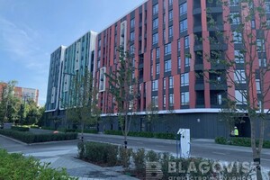 Продается 2-комнатная квартира 72 кв. м в Киеве, ул. Теремковская