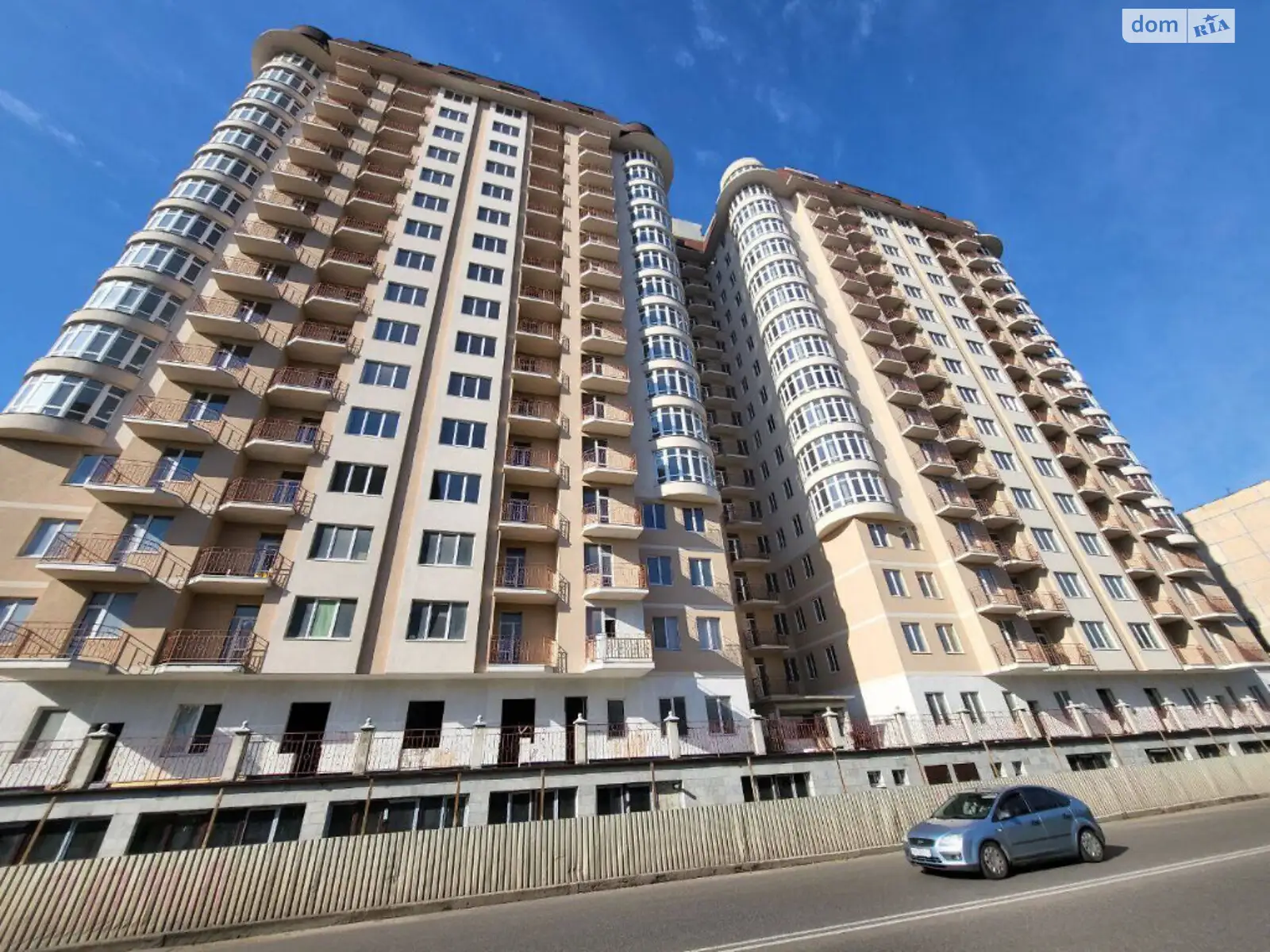 Продается подземный паркинг под легковое авто на 15 кв. м, цена: 12000 $ - фото 1