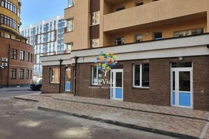 Продается 2-комнатная квартира 67 кв. м в Киево-Святошинске, ул. Витянская