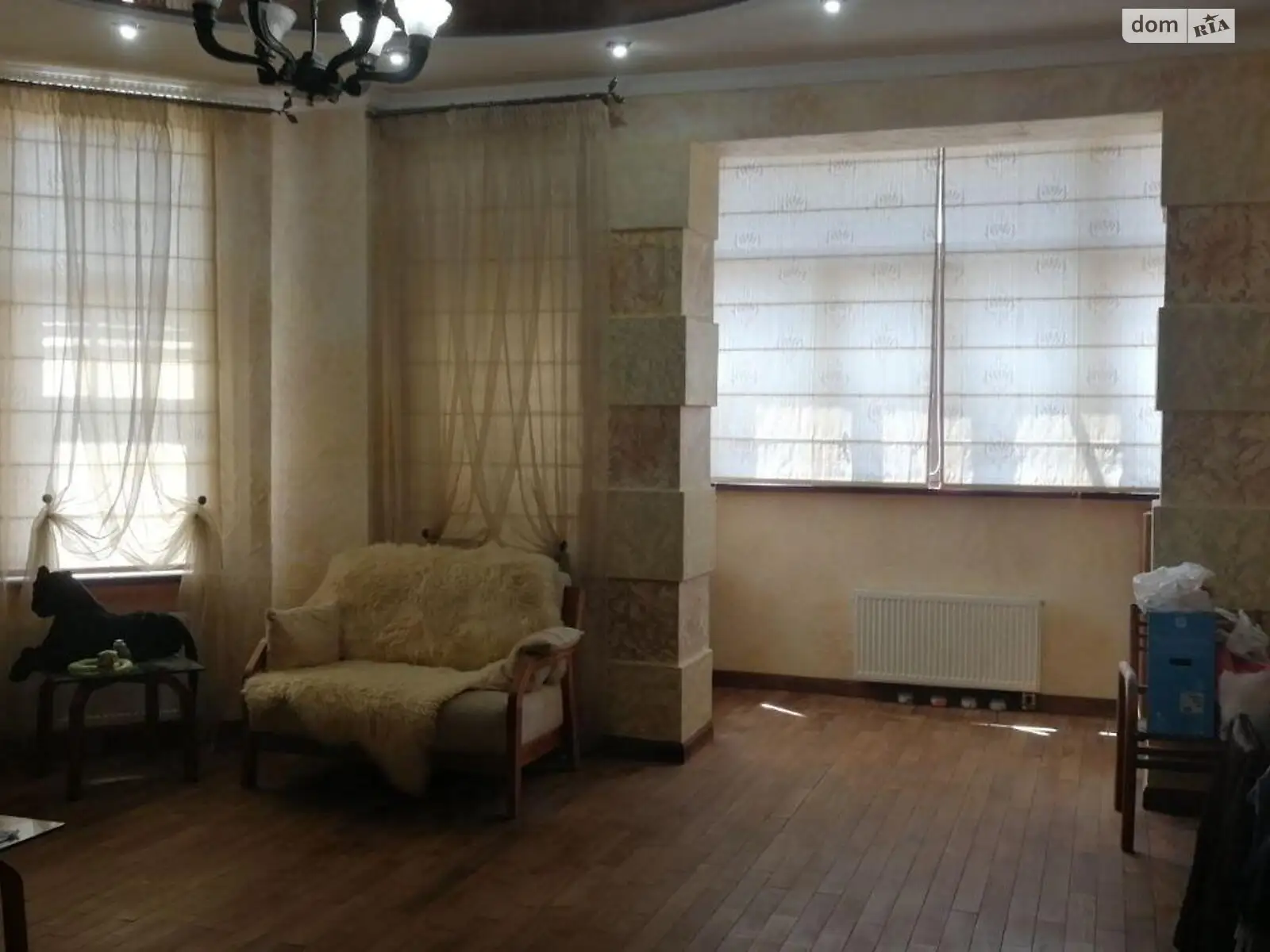 Продается 1-комнатная квартира 111 кв. м в Одессе, ул. Генуэзская, 36 - фото 1