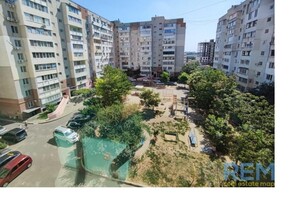 Продается 1-комнатная квартира 35 кв. м в Одессе, Ильфа и Петрова улица