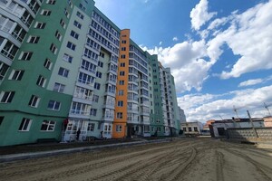 Продается 2-комнатная квартира 69.27 кв. м в Полтаве, Павленковская площадь