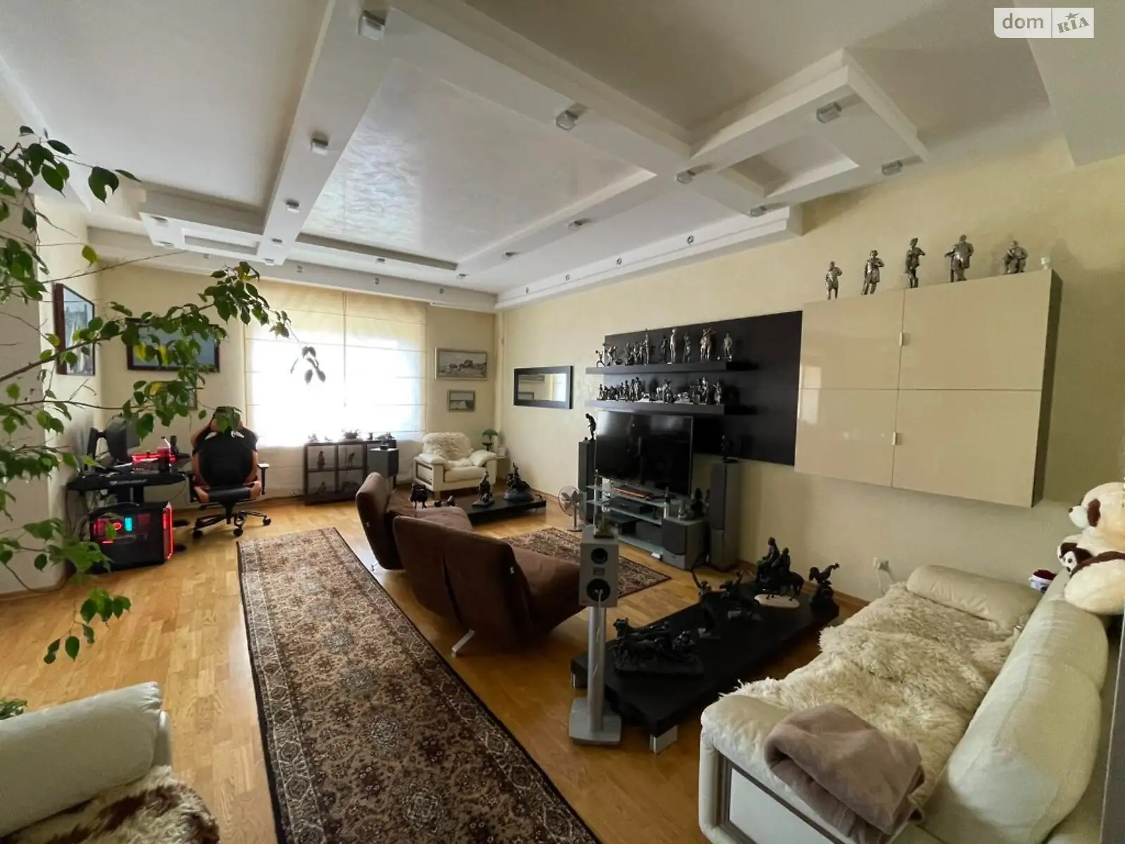 Продается 2-комнатная квартира 134 кв. м в Одессе, цена: 300000 $
