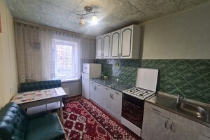 Продается 1-комнатная квартира 39 кв. м в Киеве, Будыщанская улица