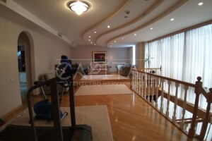 Продается 5-комнатная квартира 325 кв. м в Киеве, ул. Софиевская