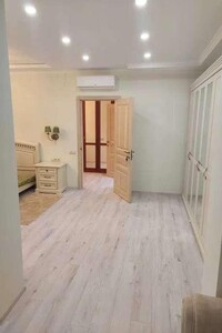 Продается 2-комнатная квартира 89 кв. м в Киево-Святошинске, Александра Саенко улица