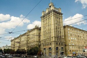 Продается 2-комнатная квартира 53 кв. м в Харькове, Конституции