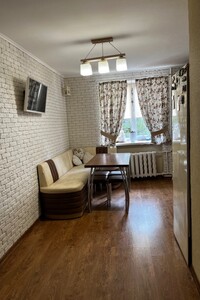 Продается 2-комнатная квартира 58 кв. м в Луцке, Львовская улица