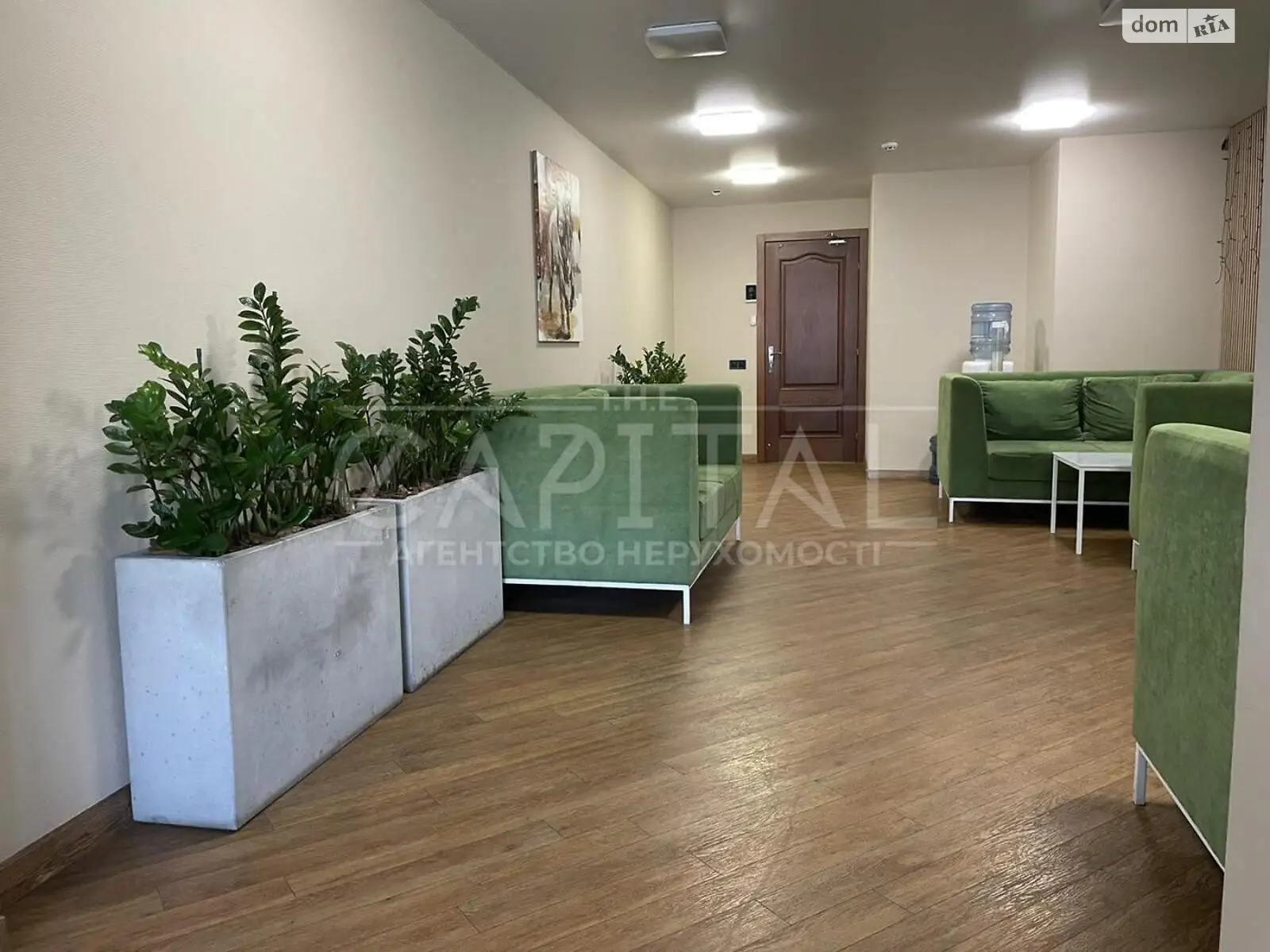 Продается офис 412 кв. м в бизнес-центре, цена: 1200000 $ - фото 1