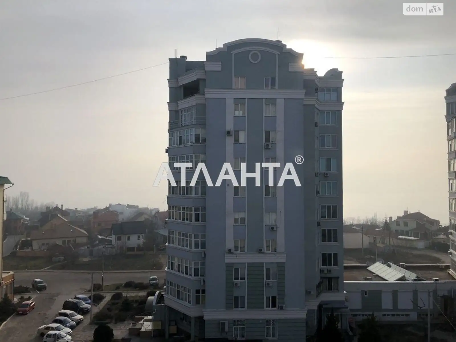 Продается 3-комнатная квартира 134 кв. м в Черноморске, ул. Радостная - фото 1