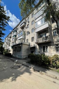 Продается 1-комнатная квартира 31 кв. м в Львове, Ряшевская улица