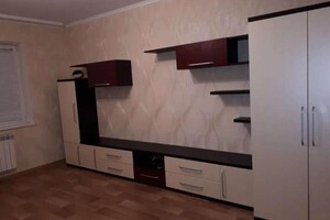 Продается 3-комнатная квартира 70 кв. м в Киеве, Декабристов улица