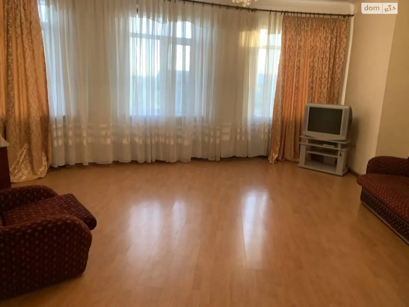 Продается 2-комнатная квартира 68 кв. м в Одессе, ул. Старопортофранковская