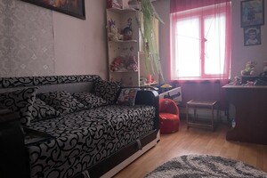 Продается 2-комнатная квартира 45 кв. м в Ужгороде, Собранецкая улица