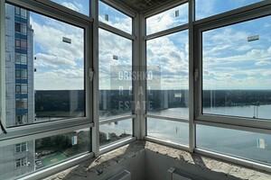 Продается 2-комнатная квартира 86 кв. м в Киеве, Адмирала Ушакова улица