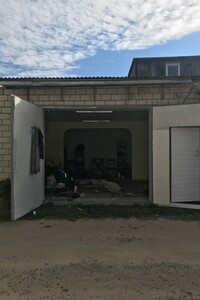 Продается отдельно стоящий гараж под легковое авто на 60 кв. м, цена: 15000 $