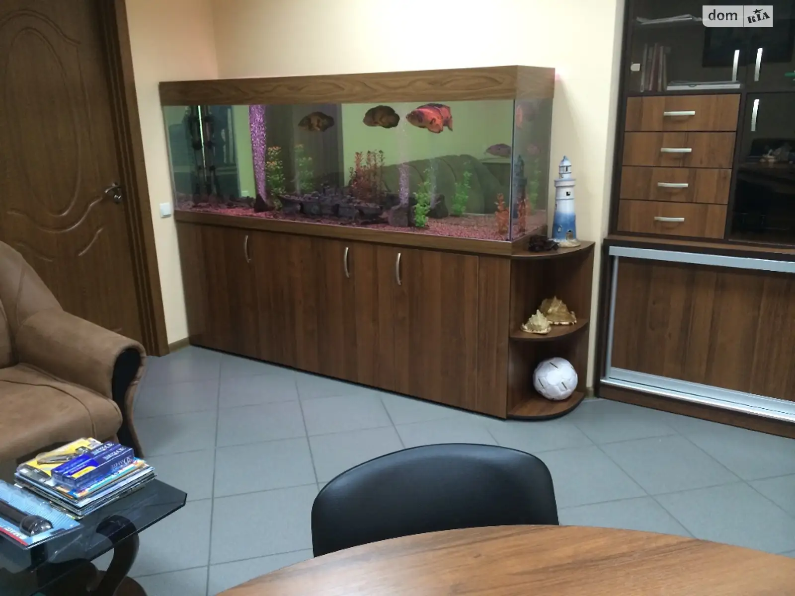 Продается офис 207 кв. м в бизнес-центре, цена: 85000 $ - фото 1