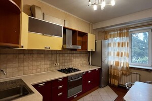 Продаж квартири, Київська, Бровари, р‑н. Масив, Шолом-Алейхема вулиця, буд. 93
