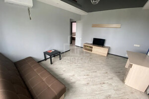 Продается 3-комнатная квартира 65 кв. м в Киеве, цена: 75000 $
