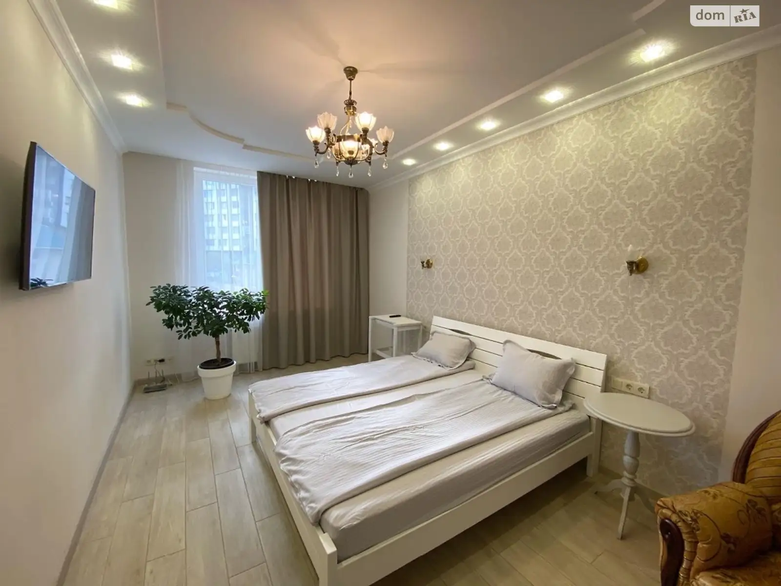 Сдается в аренду 1-комнатная квартира 44 кв. м в Одессе, цена: 12000 грн