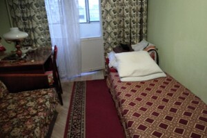 Здається в оренду кімната 50 кв. м у Львові, цена: 3000 грн