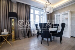 Продається 4-кімнатна квартира 160 кв. м у Києві, Драгомирова вулиця