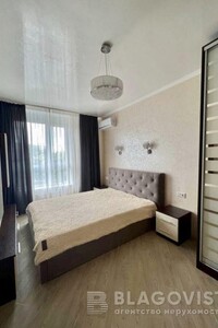 Продается 1-комнатная квартира 47 кв. м в Киеве, ул. Елены Телиги