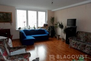 Продается 3-комнатная квартира 100 кв. м в Киеве, ул. Чавдар Елизаветы