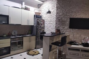 Продается 1-комнатная квартира 35 кв. м в Харькове, Второй Пятилетки улица