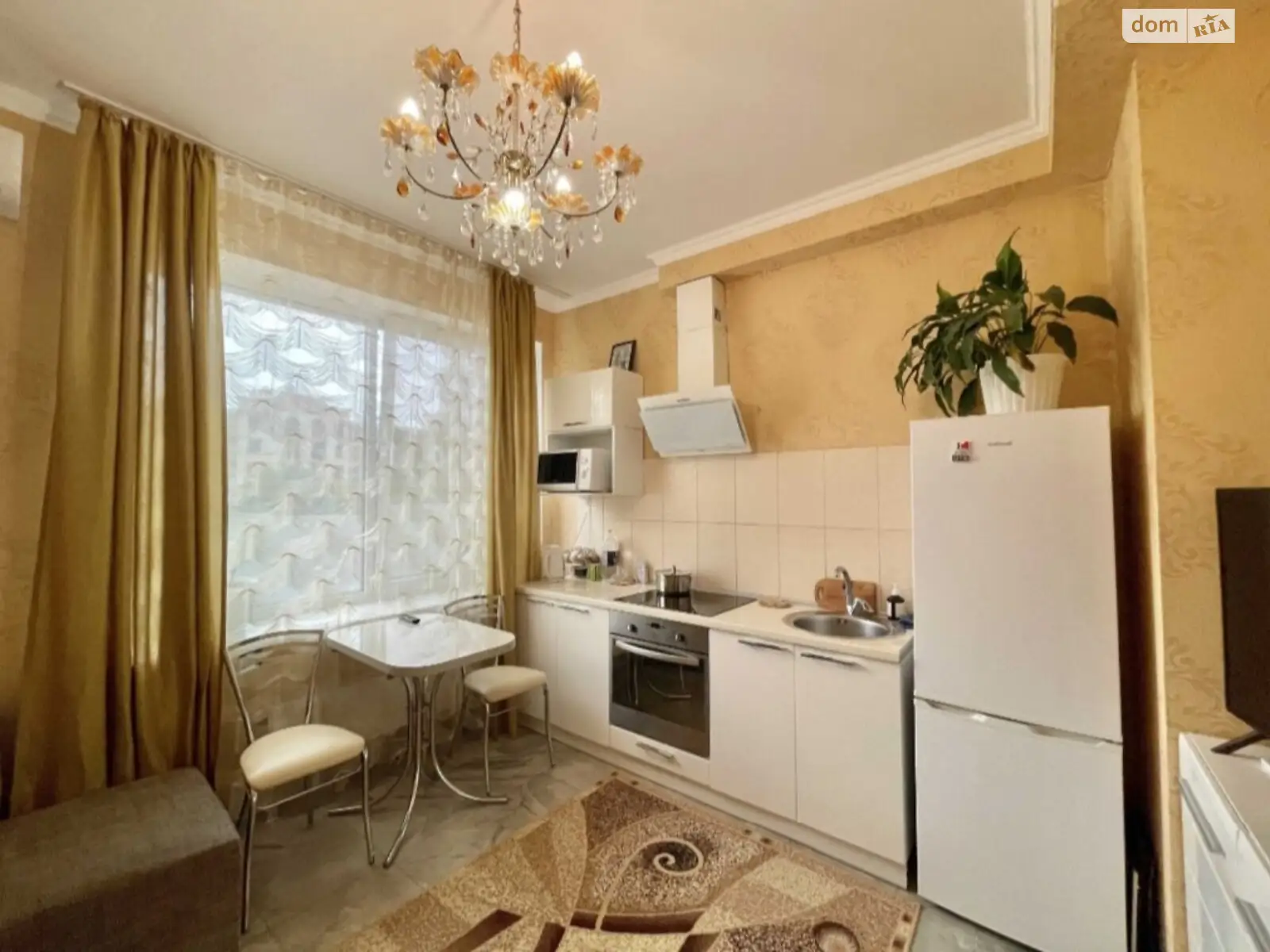 Продается 1-комнатная квартира 34 кв. м в Одессе, бул. Французский, 60