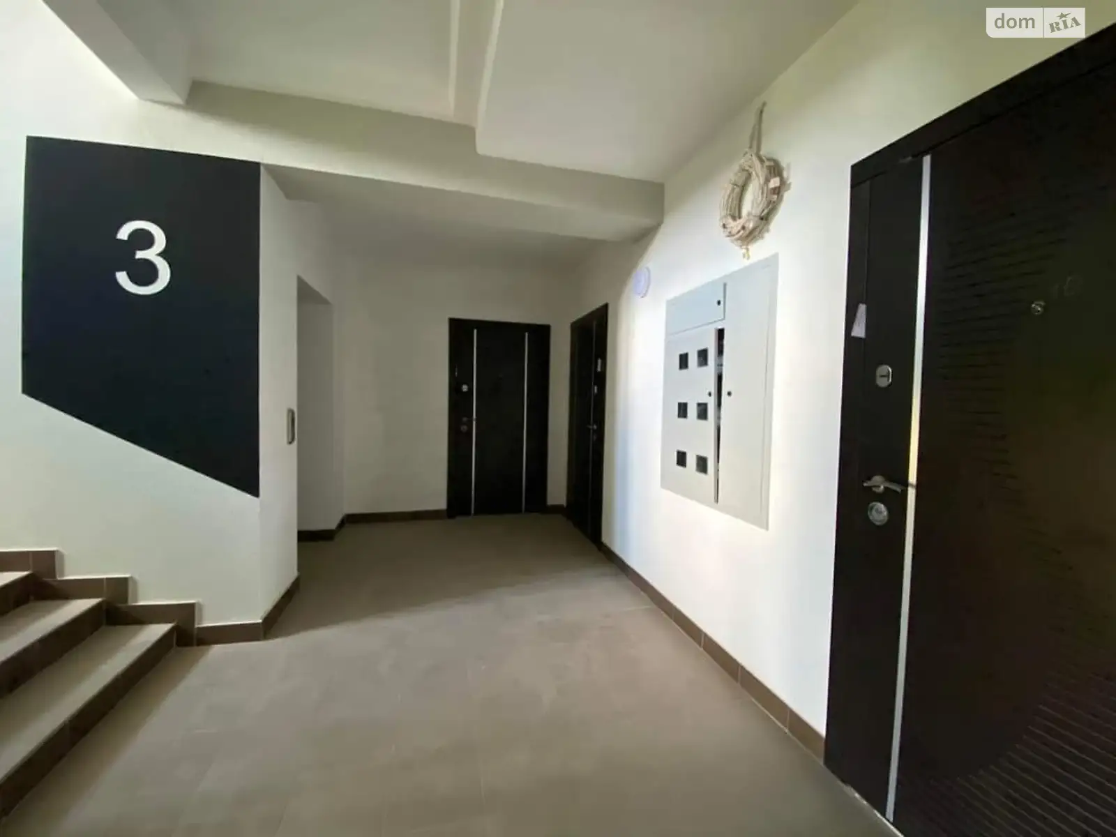 Продається 2-кімнатна квартира 43 кв. м у Івано-Франківську, цена: 32000 €