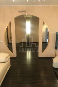 Сдается в аренду 3-комнатная квартира 98 кв. м в Киеве, ул. Левка Лукьяненко