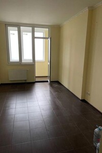 Продается 3-комнатная квартира 82 кв. м в Киеве, Завальная улица
