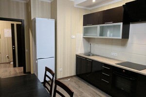 Продается 1-комнатная квартира 53 кв. м в Киеве, цена: 130000 $