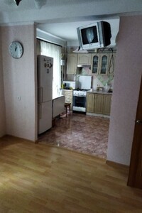 Продается 3-комнатная квартира 69 кв. м в Запорожье, Василия Сергиенко (Заднепровская) улица
