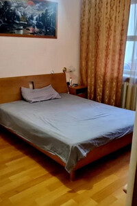 Продается 1-комнатная квартира 25 кв. м в Одессе, Затонского улица