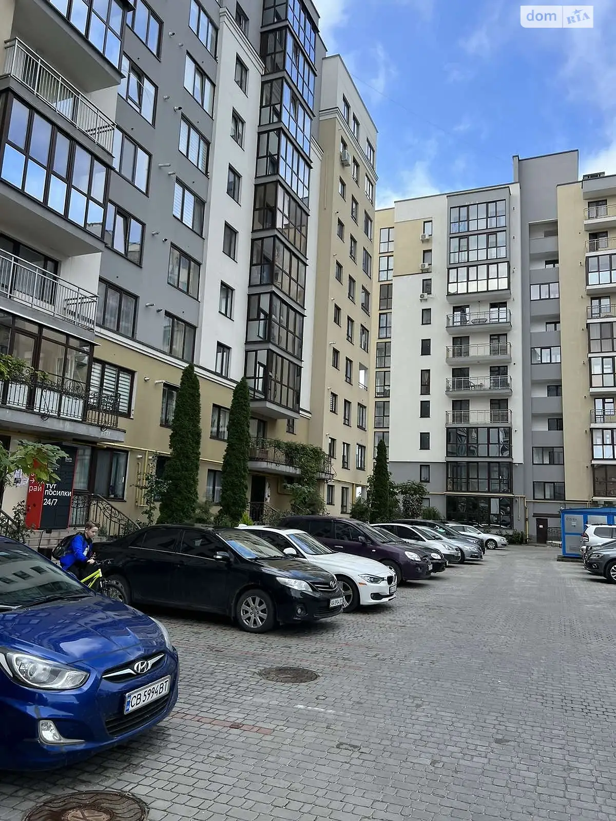 3-кімнатна квартира 92 кв. м у Тернополі, просп. Бандери Степана, 34