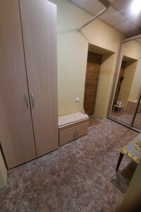 Сдается в аренду 2-комнатная квартира 45 кв. м в Запорожье, Трегубенка вулиця