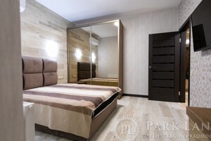 Продается 2-комнатная квартира 47 кв. м в Киеве, Горького улица