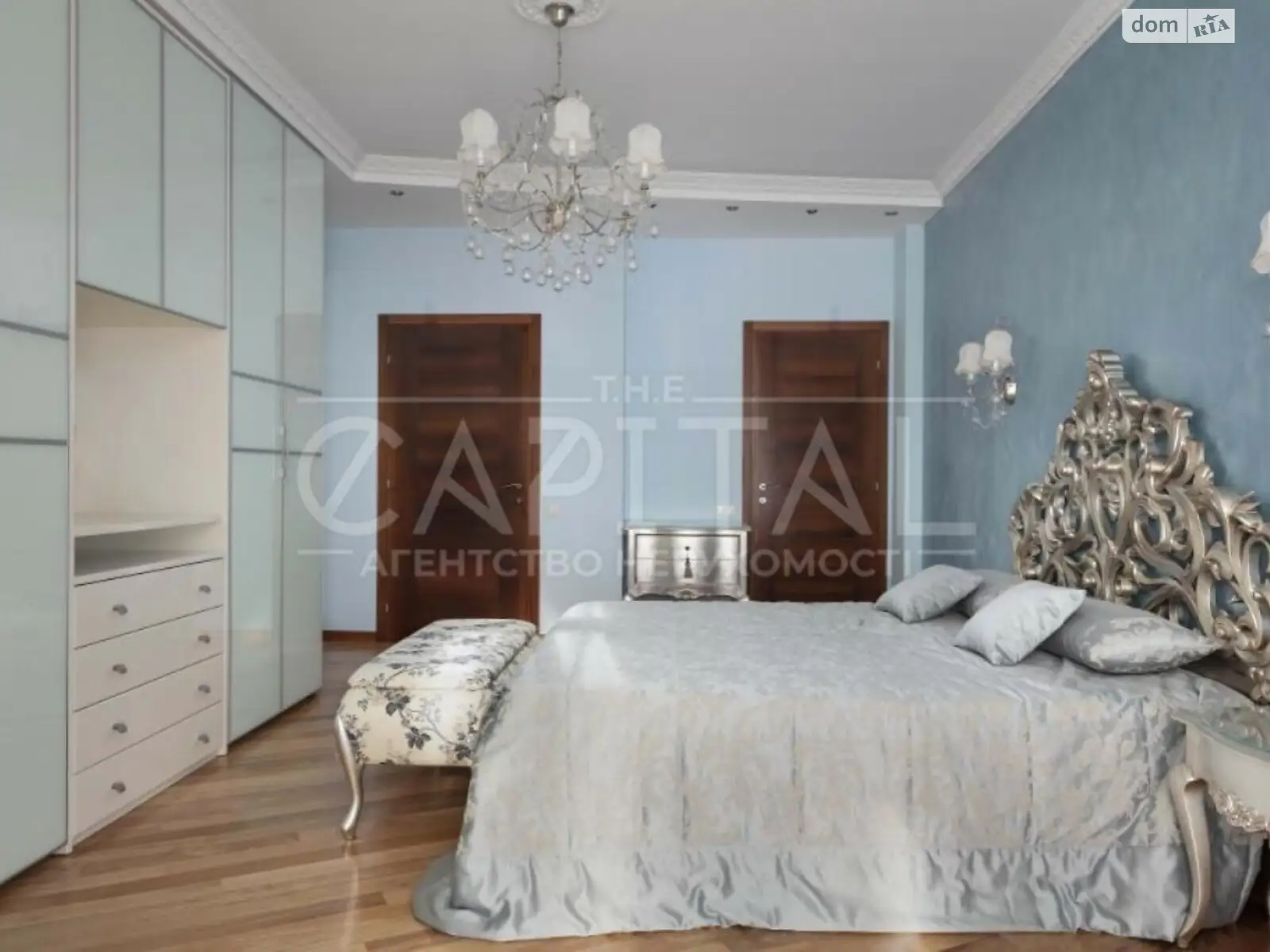 Продается 3-комнатная квартира 160 кв. м в Киеве, ул. Тургенева, 28А/30А - фото 1