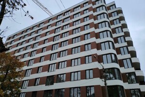 Продается 2-комнатная квартира 68.5 кв. м в Ивано-Франковске, Независимости (Горького) улица