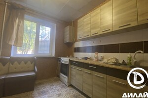 Продается 2-комнатная квартира 50 кв. м в Запорожье, ул. Криворожская